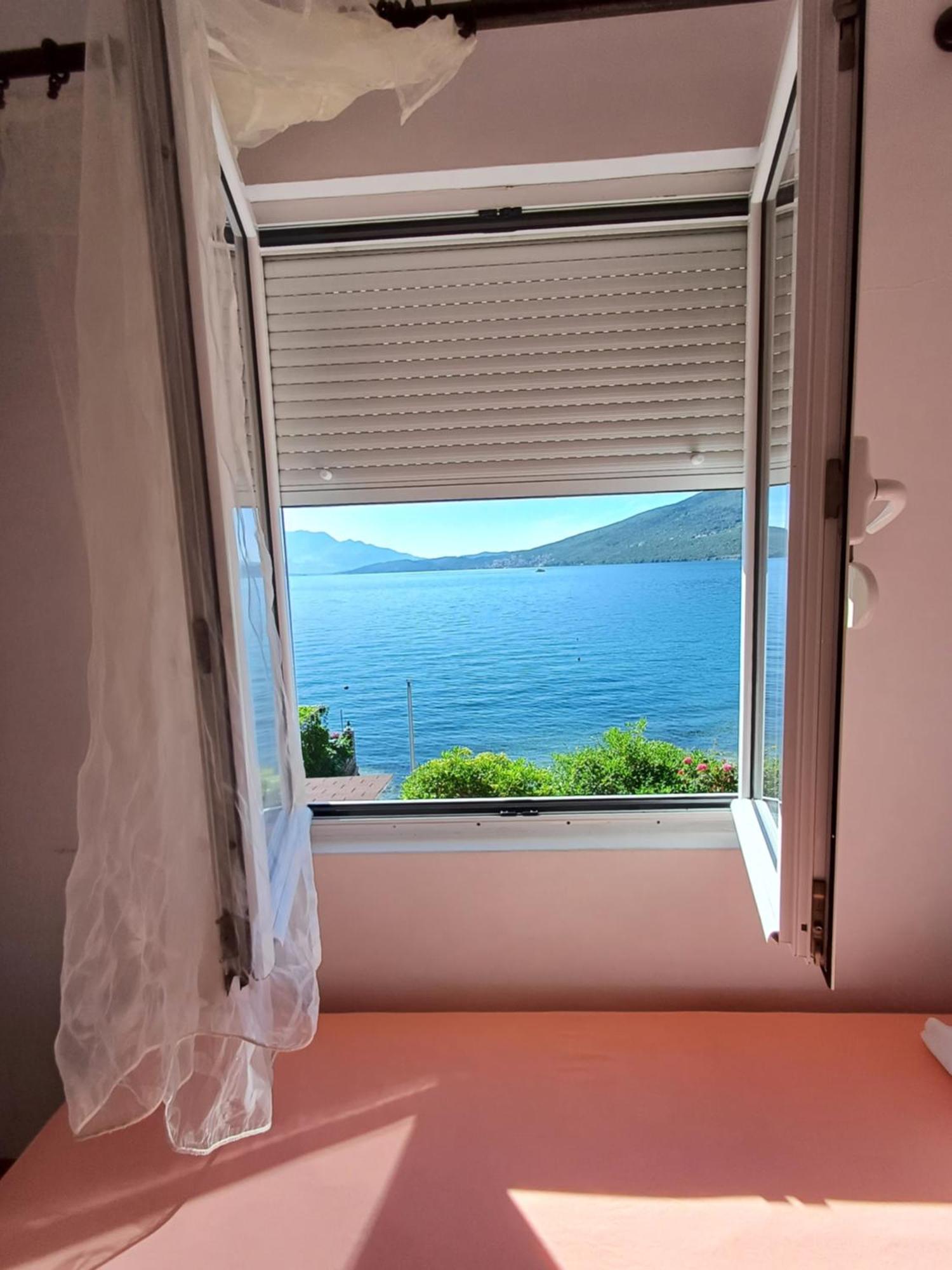 Apatments Stanojlovic Djenovic Apartment แฮร์เซ็ก-โนวี ภายนอก รูปภาพ